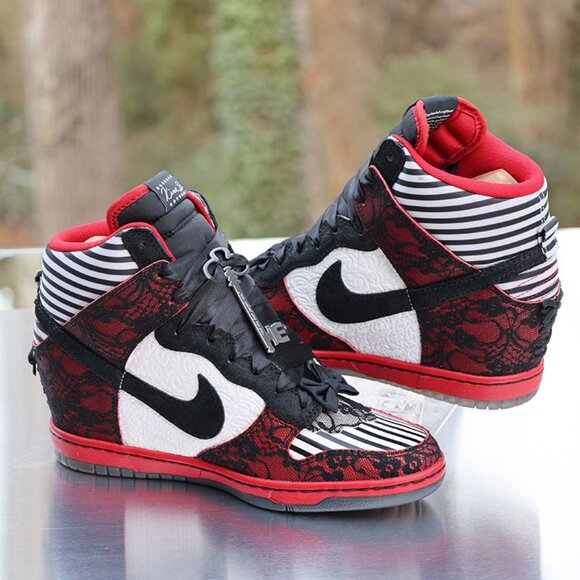 Nike Dunk Sky Hi Doernbecher - Picture 8 of 16